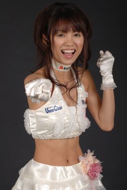 大叔轻轻吻